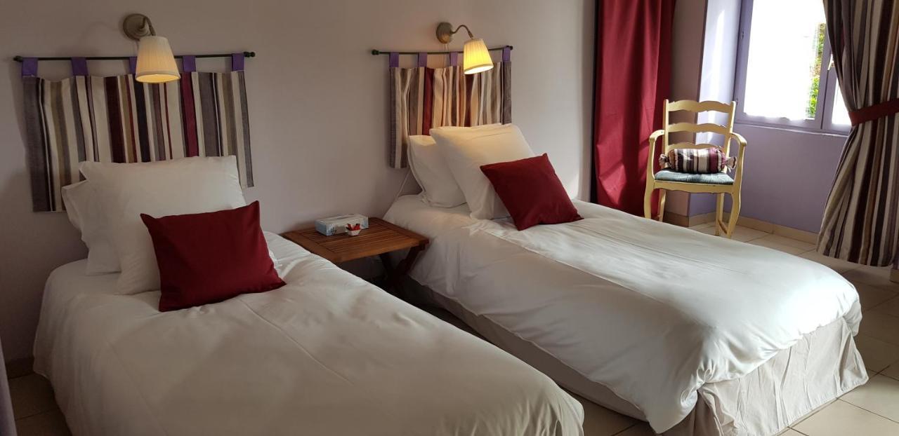 Bleu Bonheur Bed and Breakfast Dennevy Eksteriør billede